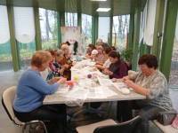 Мастер-класс по вязанию ангелочков в парке Швейцария